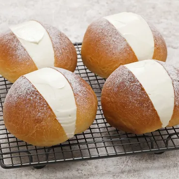 Maritozzi (Italian Cream Buns)